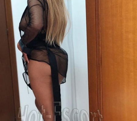 Sofia italo cubana escort milf