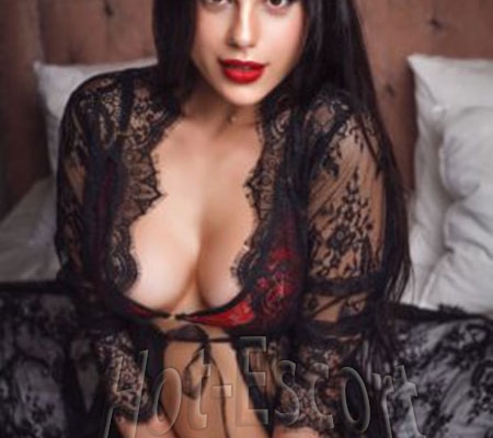 Eva escort girl