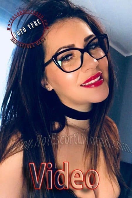 Isabel escort girl